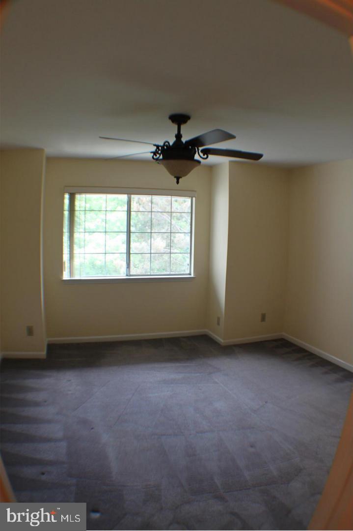 5800 Inman Cir #350 Property Photo 7