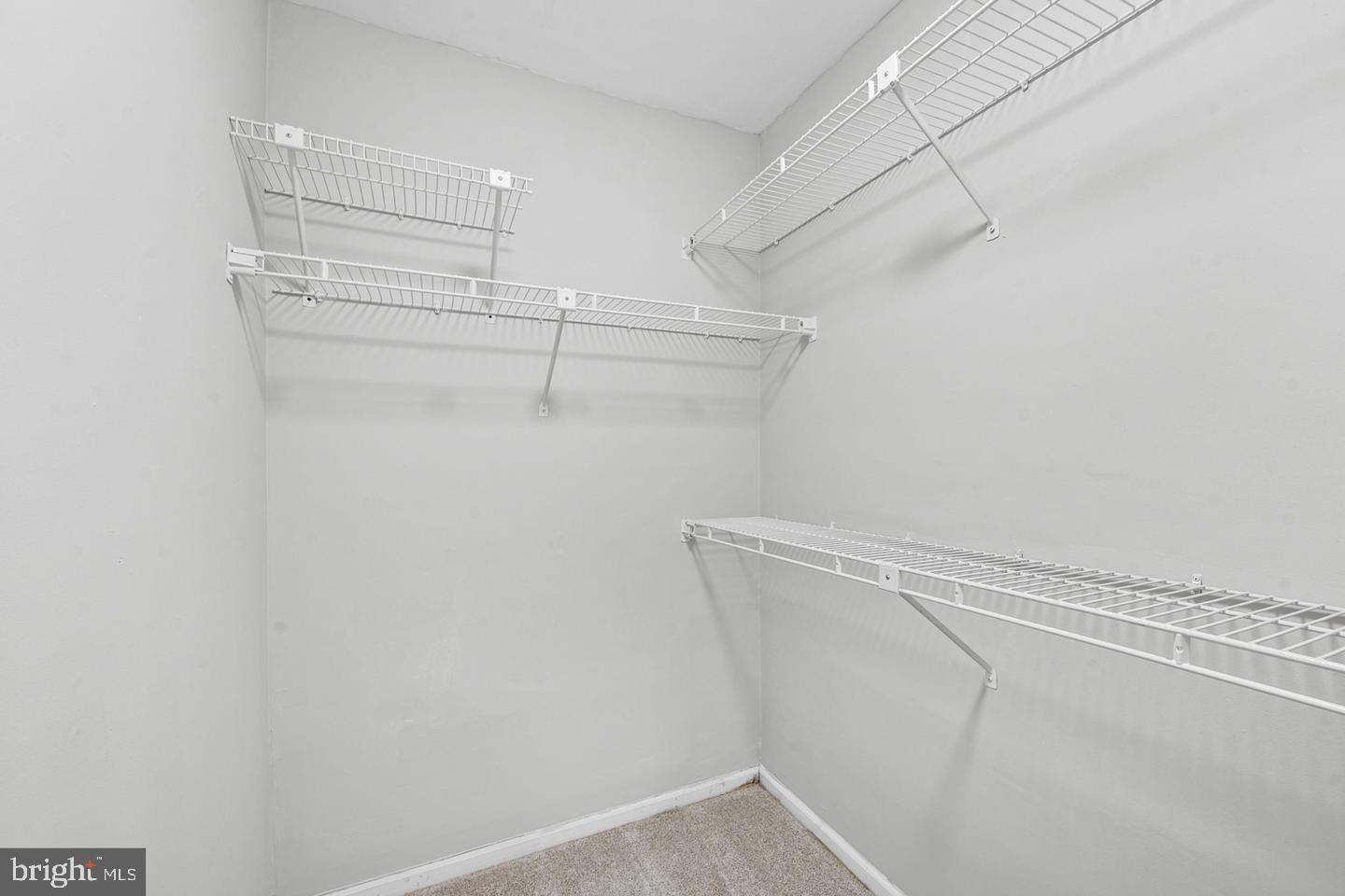 5800 Inman Cir #350 Property Photo 9