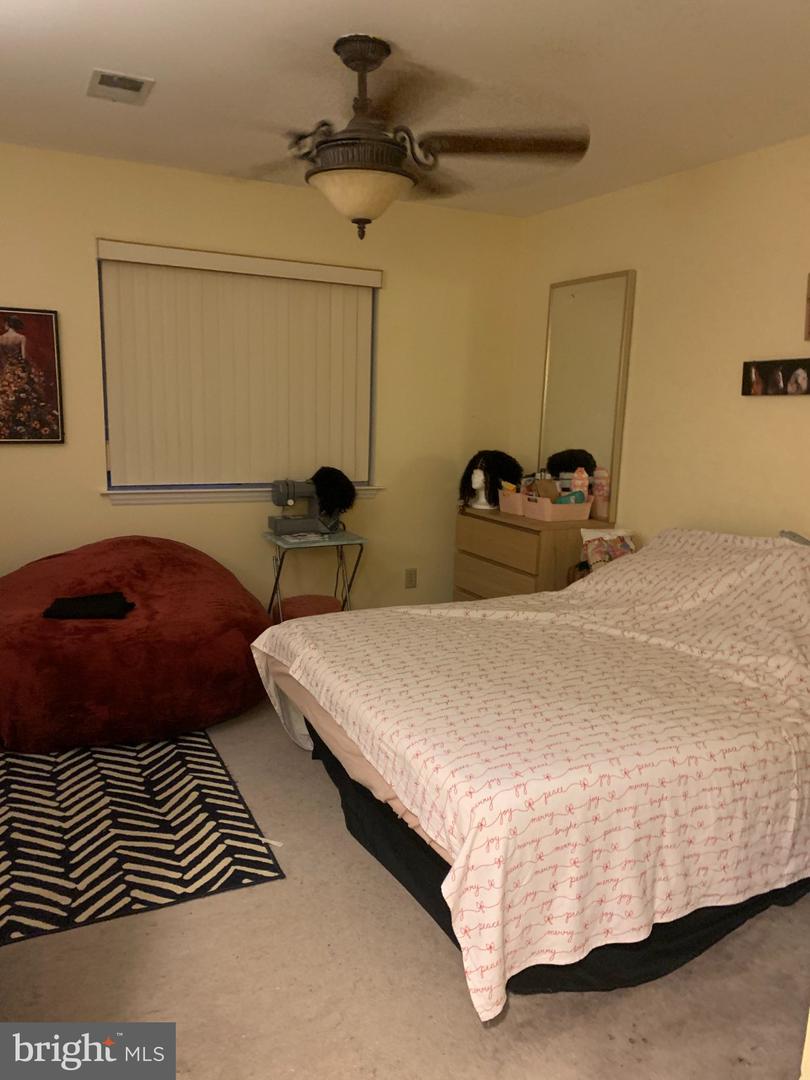 5800 Inman Cir #350 Property Photo 10