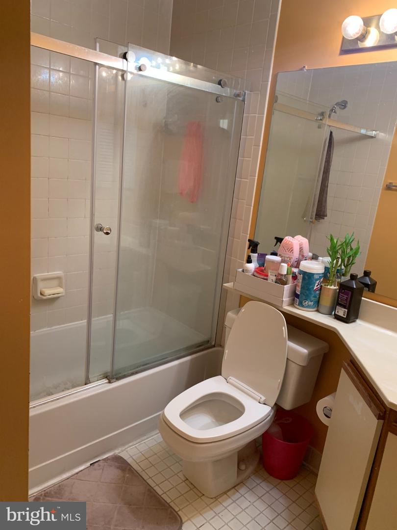 5800 Inman Cir #350 Property Photo 13
