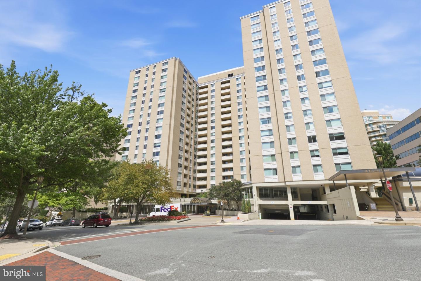 4601 N PARK AVE #1120-V Property Photo 1