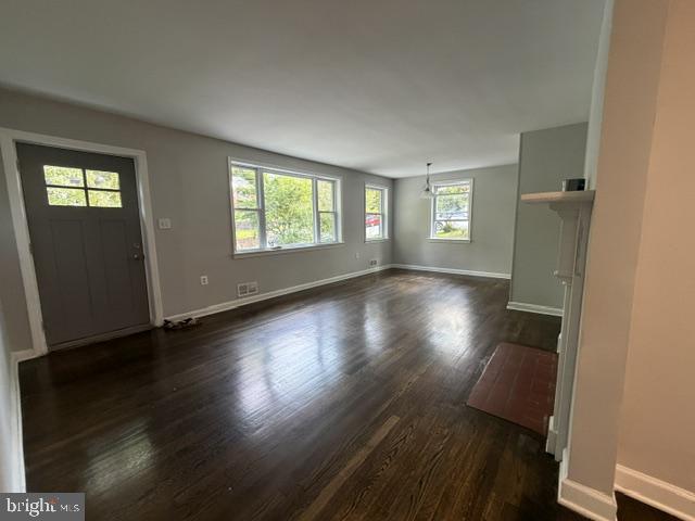 128 Whitmoor Ter Property Photo 3