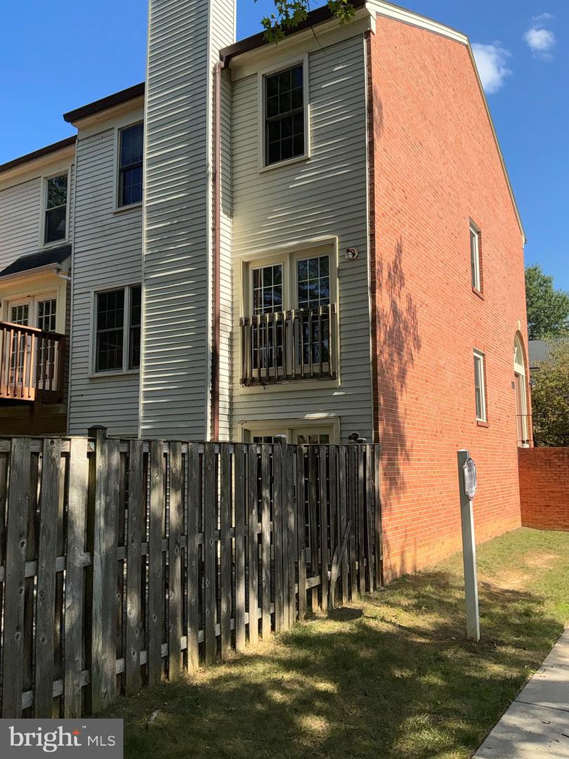 1311 Templeton Pl Property Photo 2