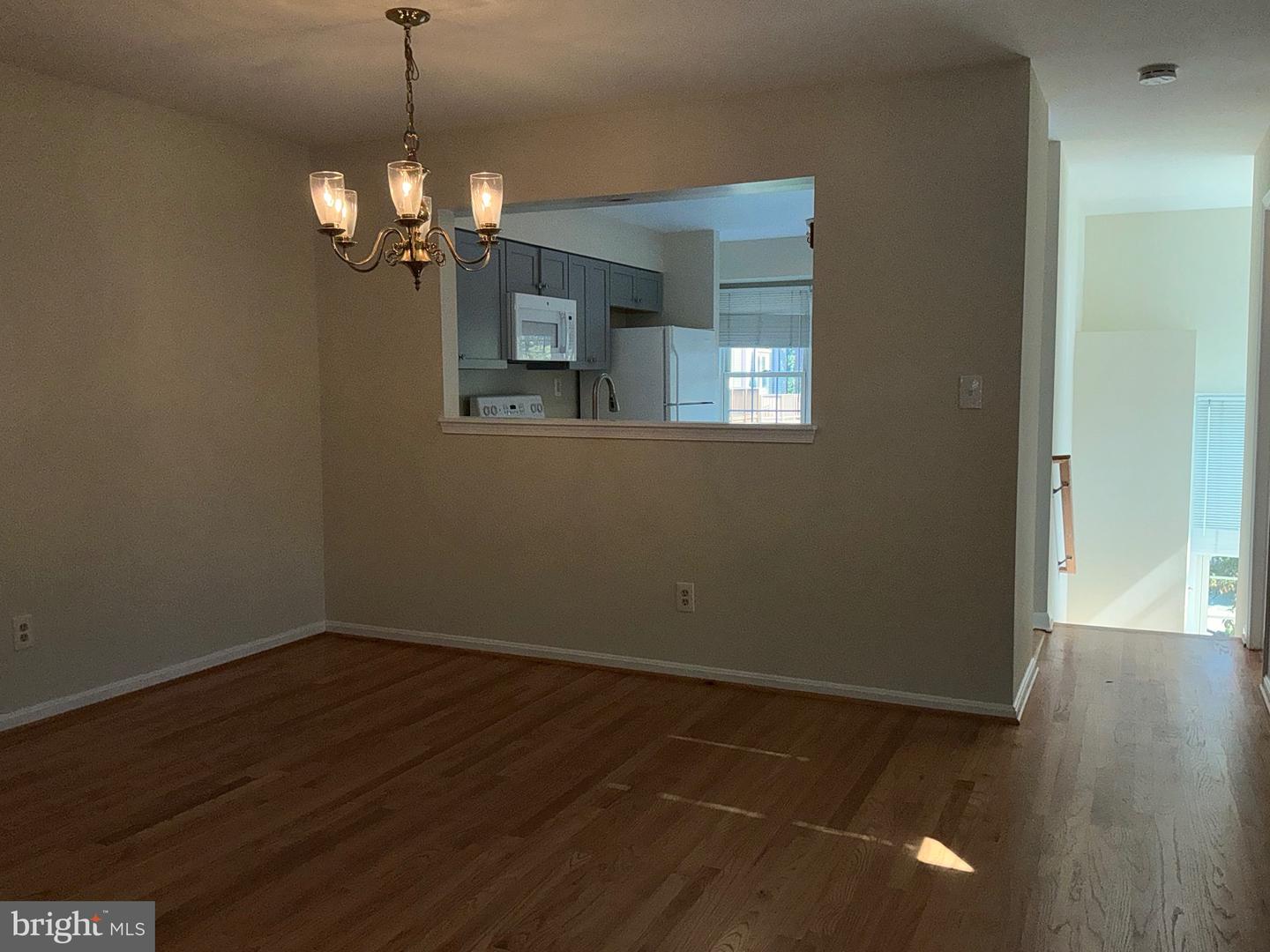 1311 Templeton Pl Property Photo 10