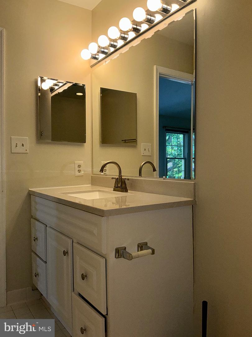 1311 Templeton Pl Property Photo 21