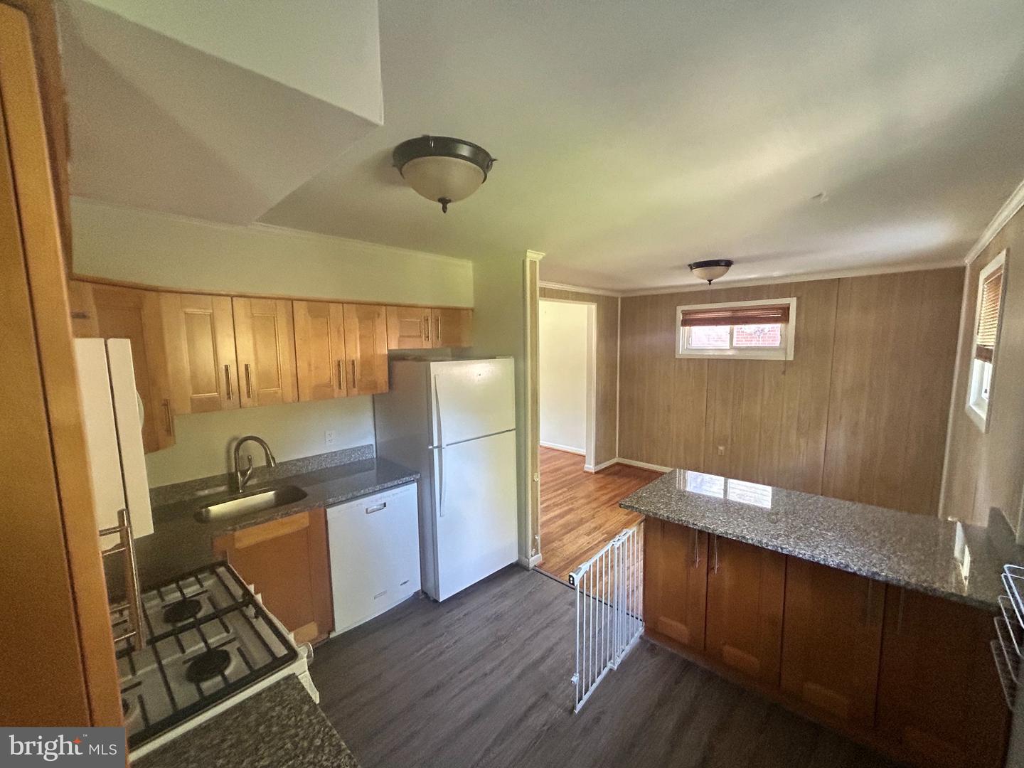 11004 Schuylkill Rd Property Photo 8