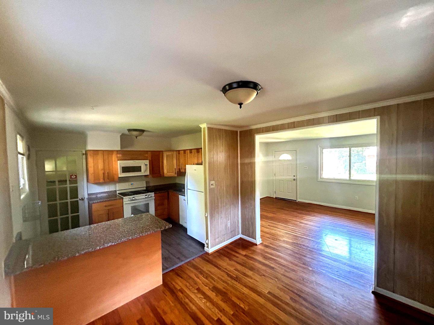 11004 Schuylkill Rd Property Photo 9