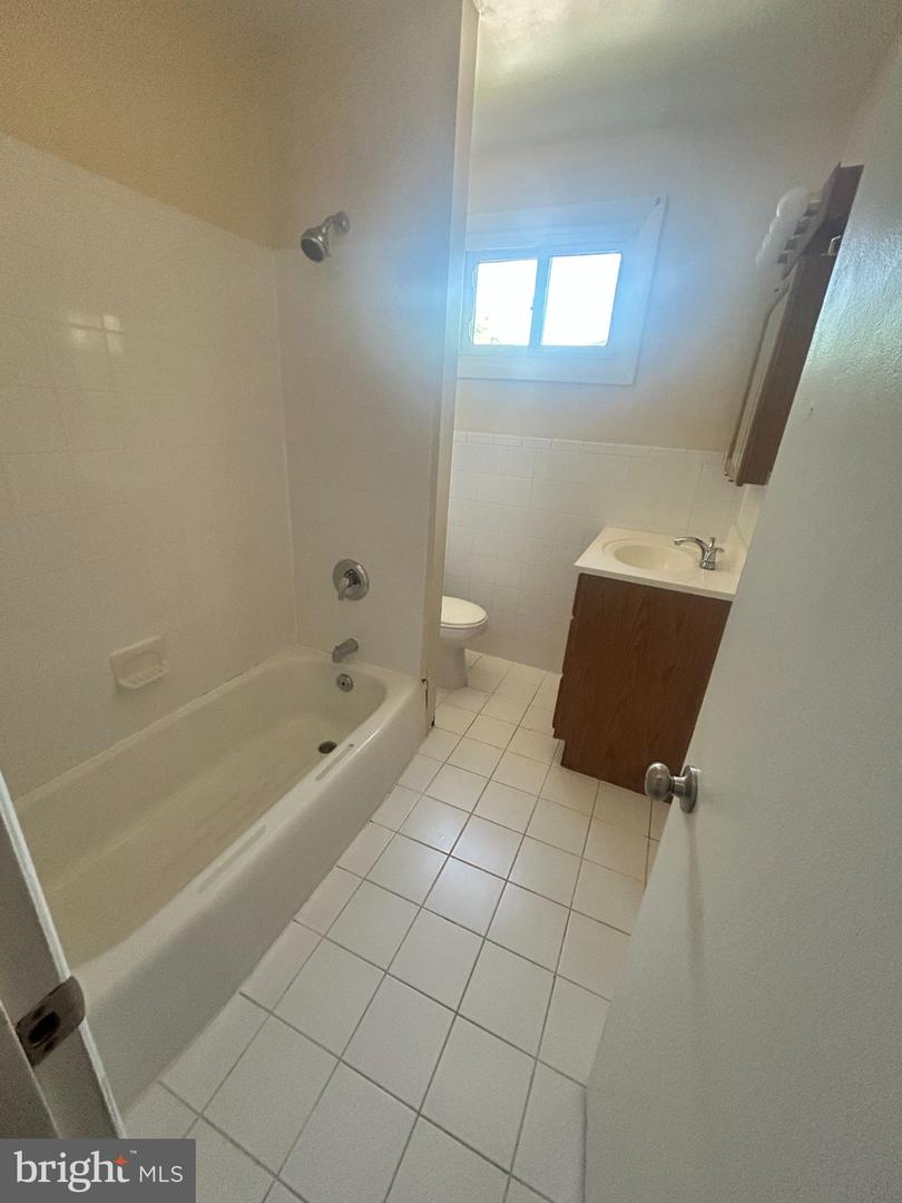 11004 Schuylkill Rd Property Photo 16