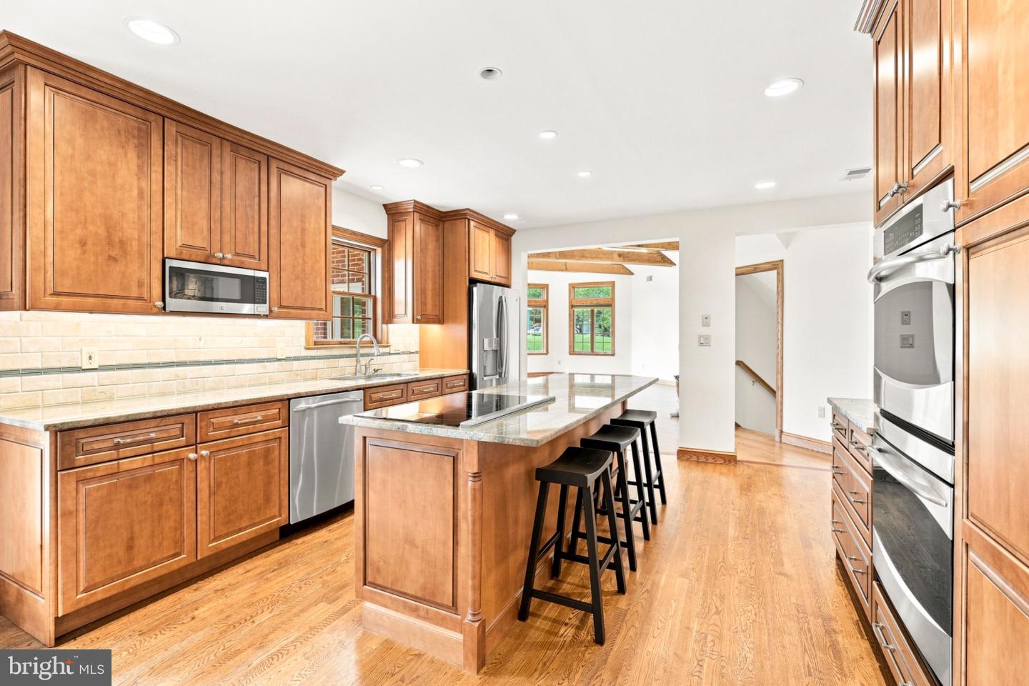 318 Duxbury Rd Property Photo 8