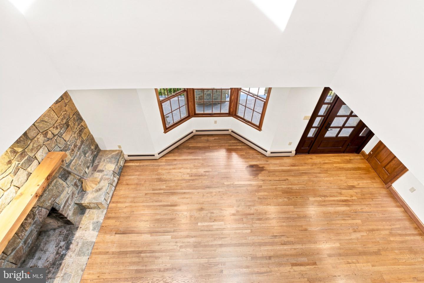 318 Duxbury Rd Property Photo 19