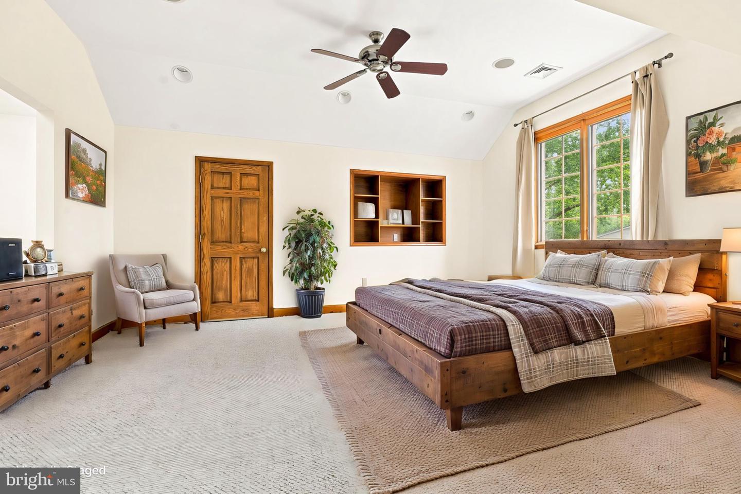 318 Duxbury Rd Property Photo 32