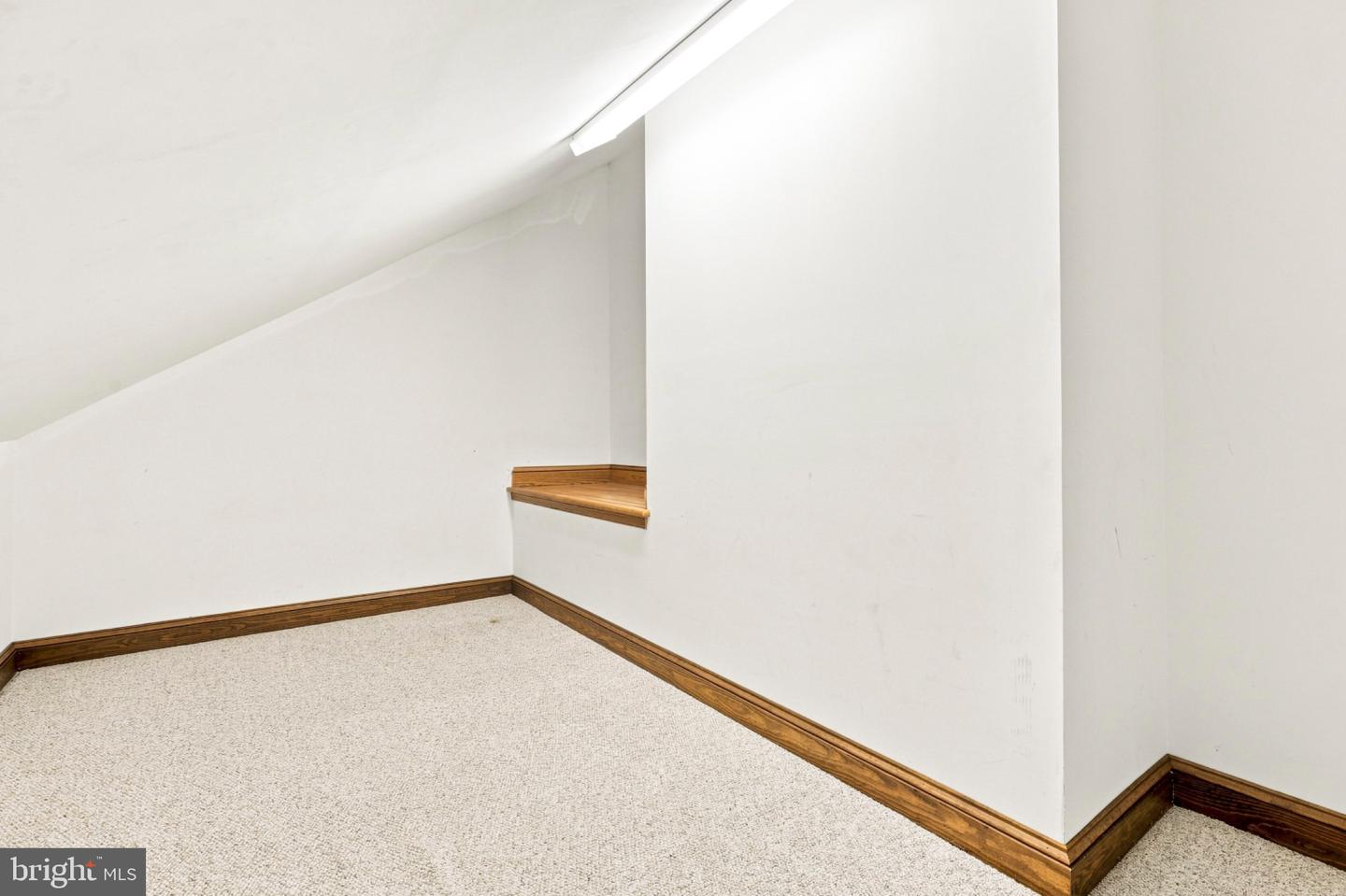 318 Duxbury Rd Property Photo 34