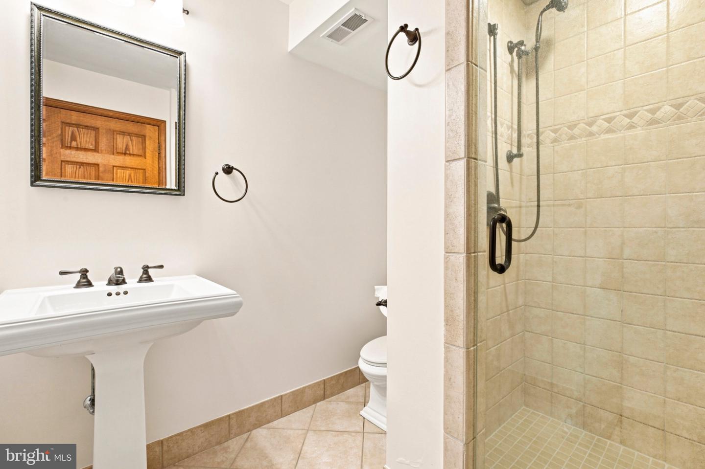 318 Duxbury Rd Property Photo 41