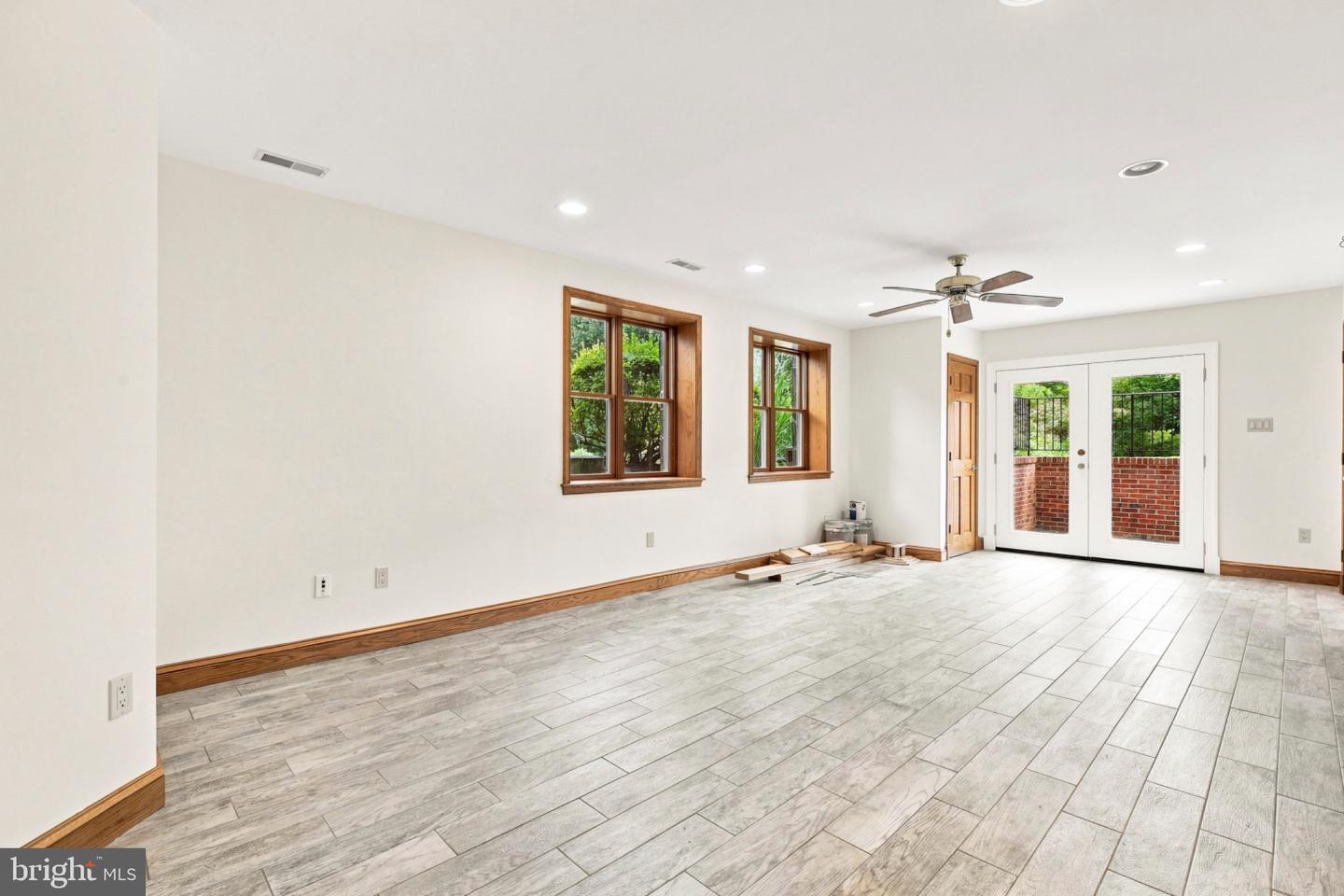 318 Duxbury Rd Property Photo 44