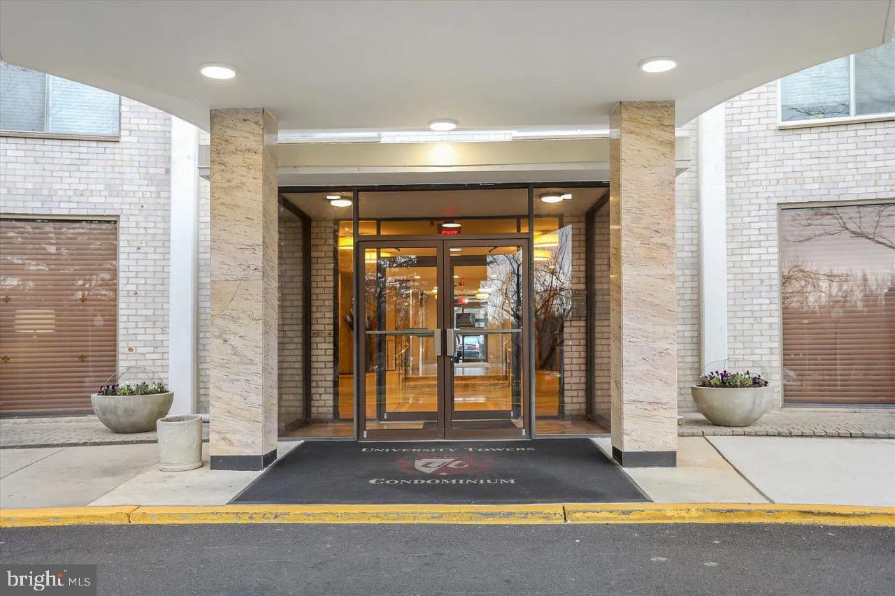 1111 University Blvd W #717-a Property Photo 3