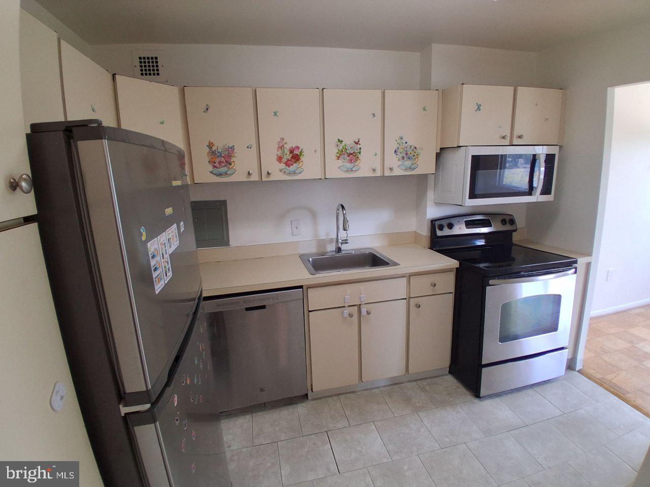 1111 University Blvd W #717-a Property Photo 10