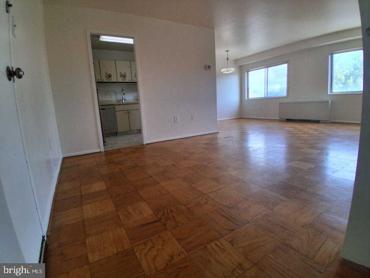 1111 University Blvd W #717-a Property Photo 14
