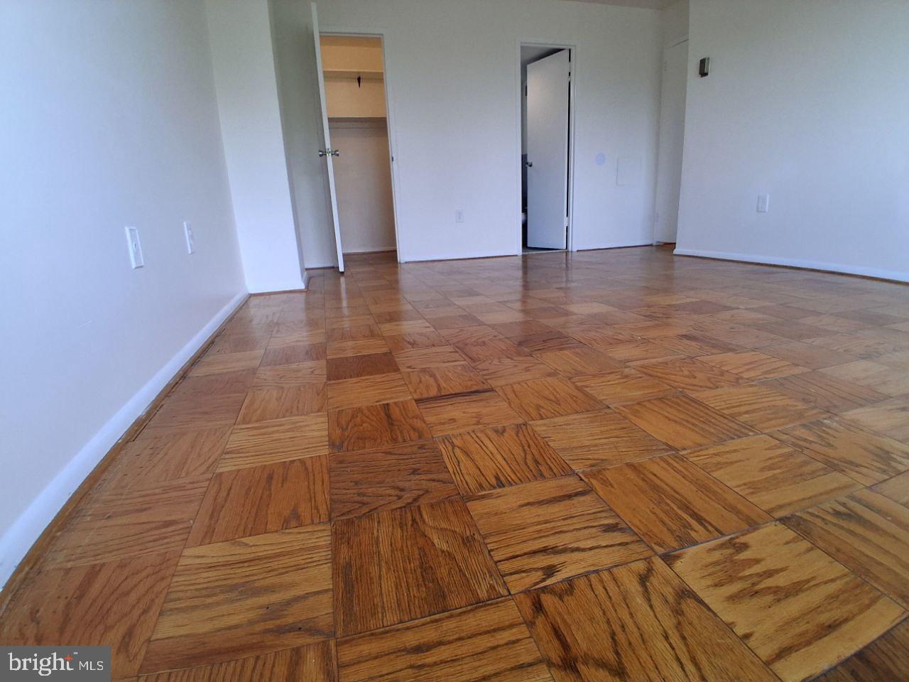 1111 University Blvd W #717-a Property Photo 15