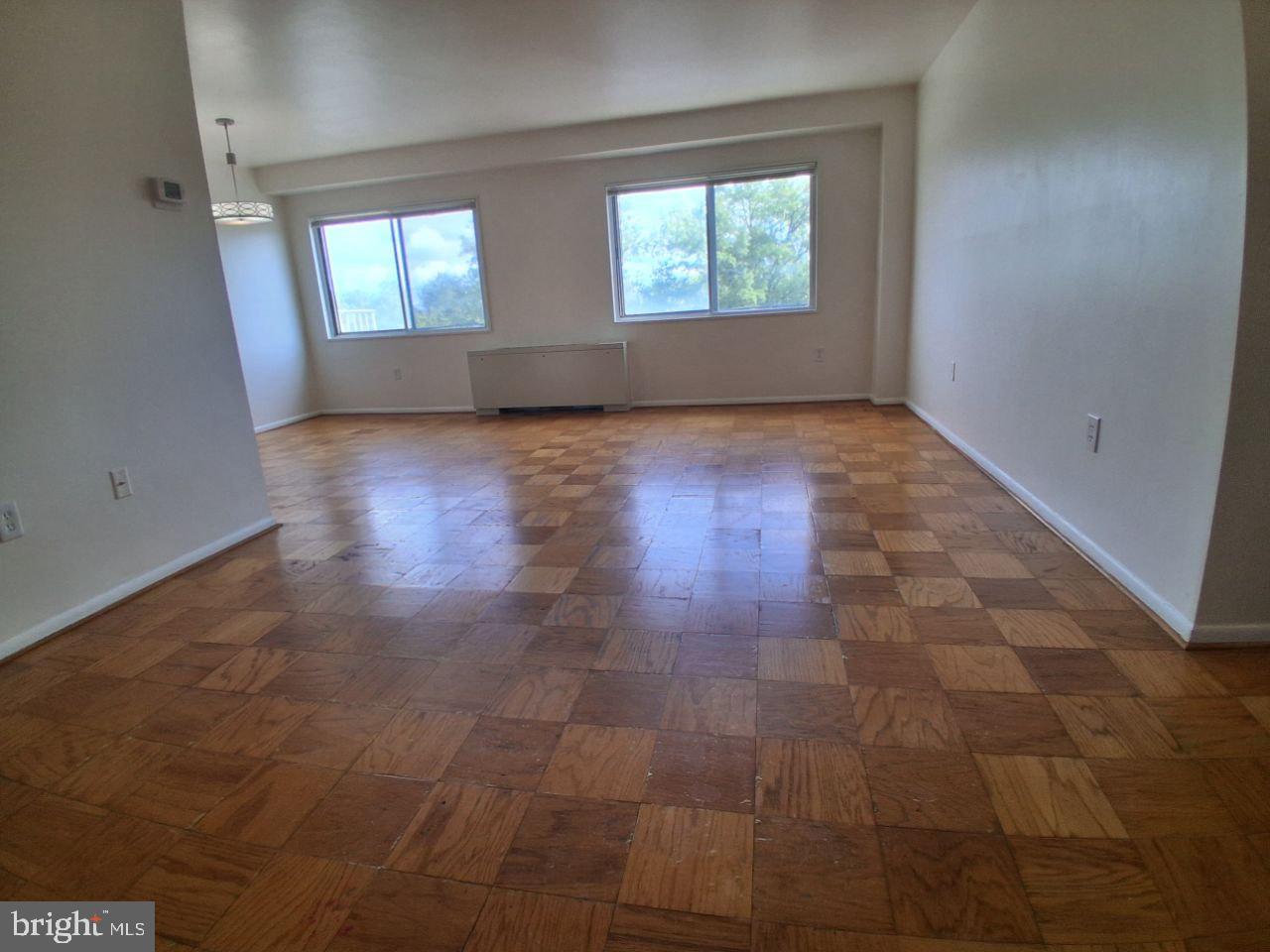 1111 University Blvd W #717-a Property Photo 16