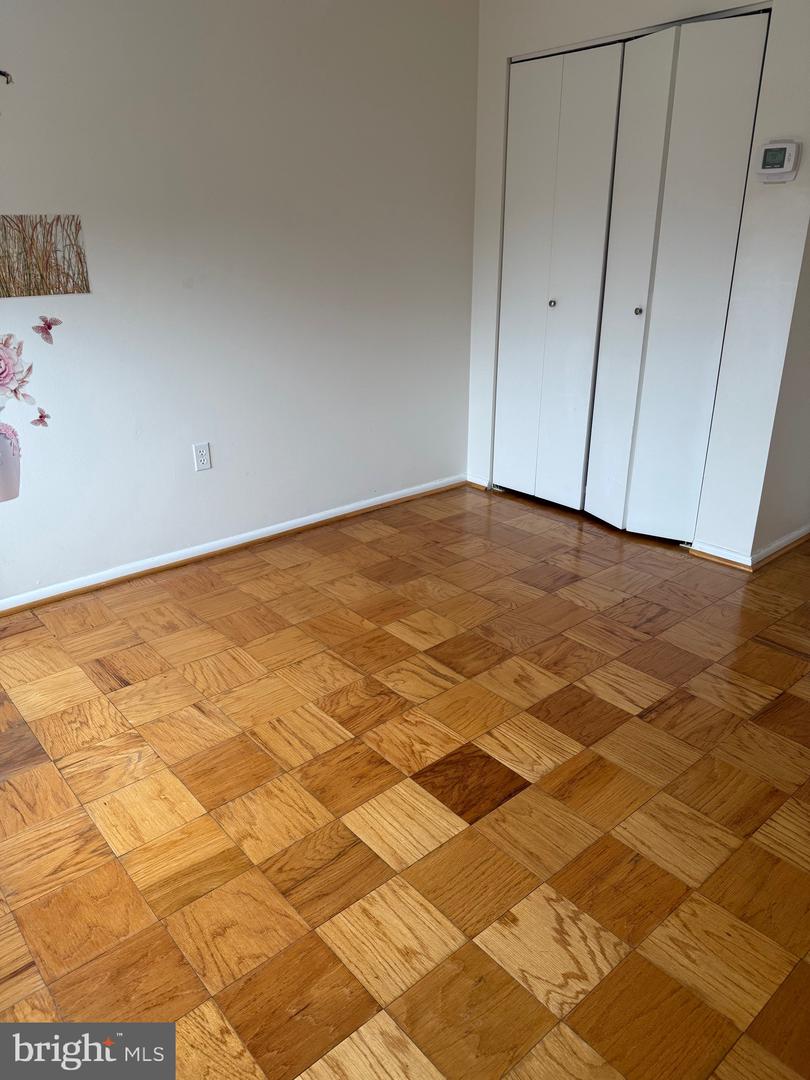 1111 University Blvd W #717-a Property Photo 27