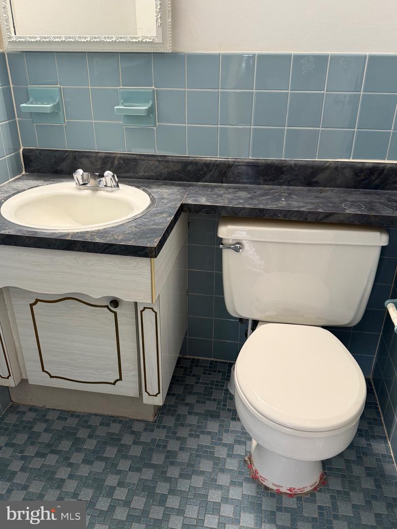 1111 University Blvd W #717-a Property Photo 30