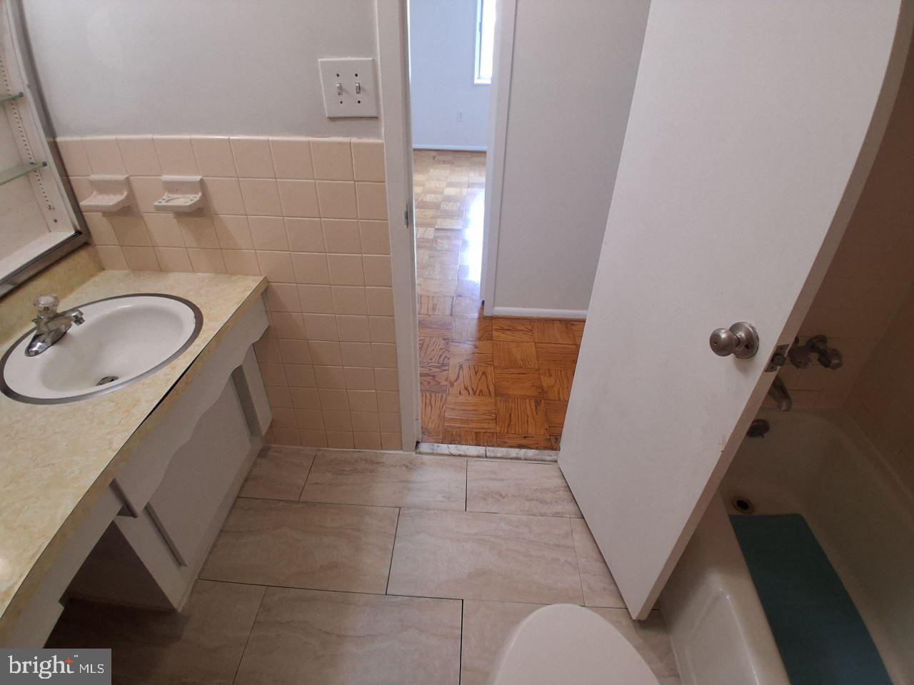 1111 University Blvd W #717-a Property Photo 35