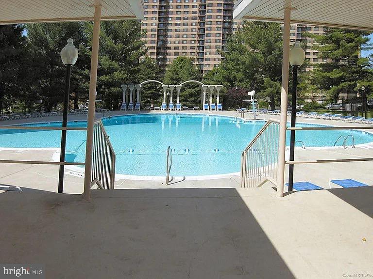 1111 University Blvd W #717-a Property Photo 41