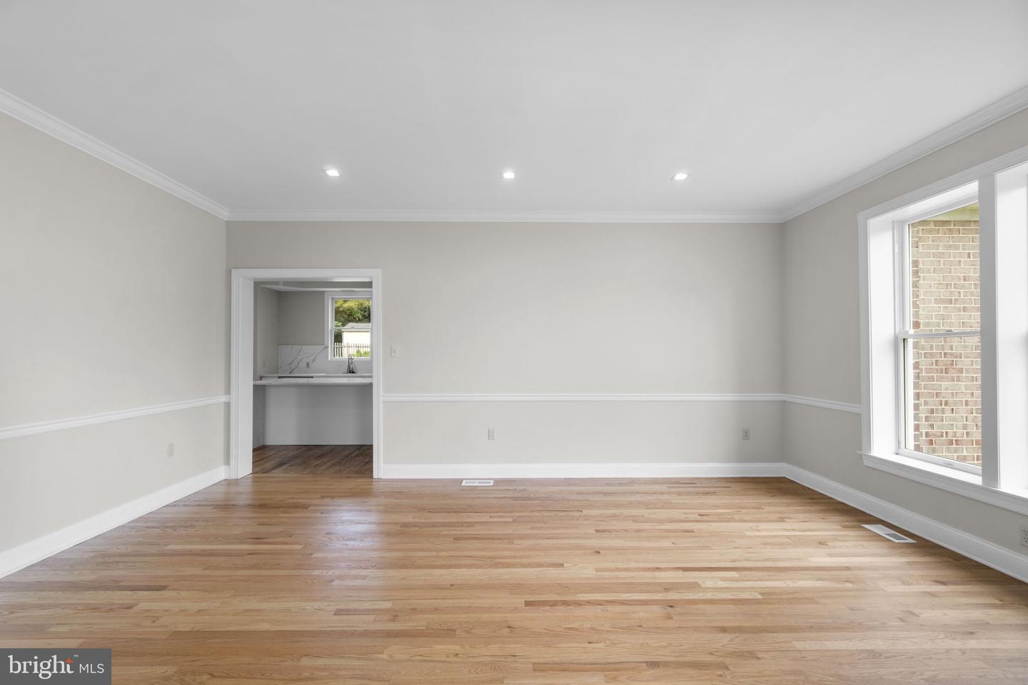 28904 Ridge Property Photo 3