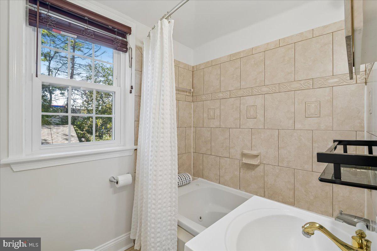 9500 Woodland Dr Property Photo 19