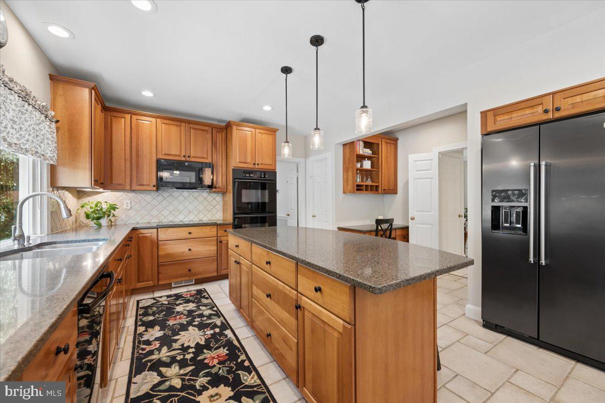 13426 Rippling Brook Dr Property Photo 17