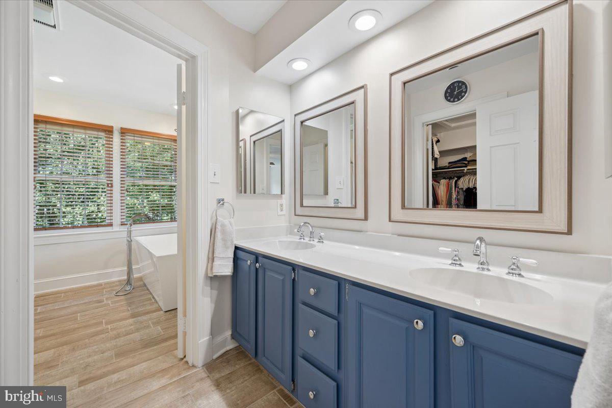 13426 Rippling Brook Dr Property Photo 34