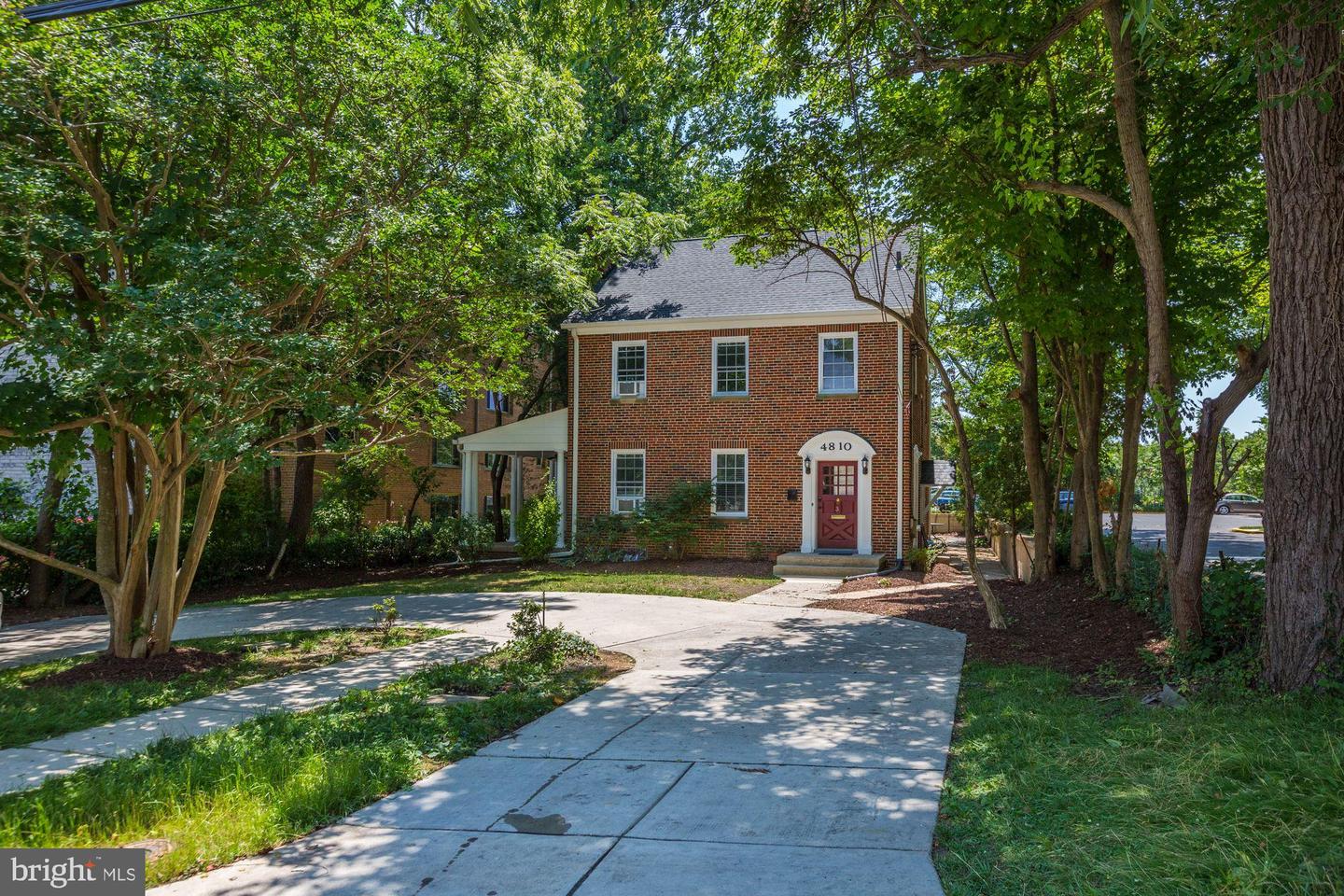 4810 Chevy Chase Dr #2 Property Photo 1