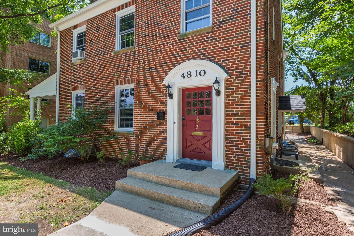 4810 Chevy Chase Dr #2 Property Photo 5