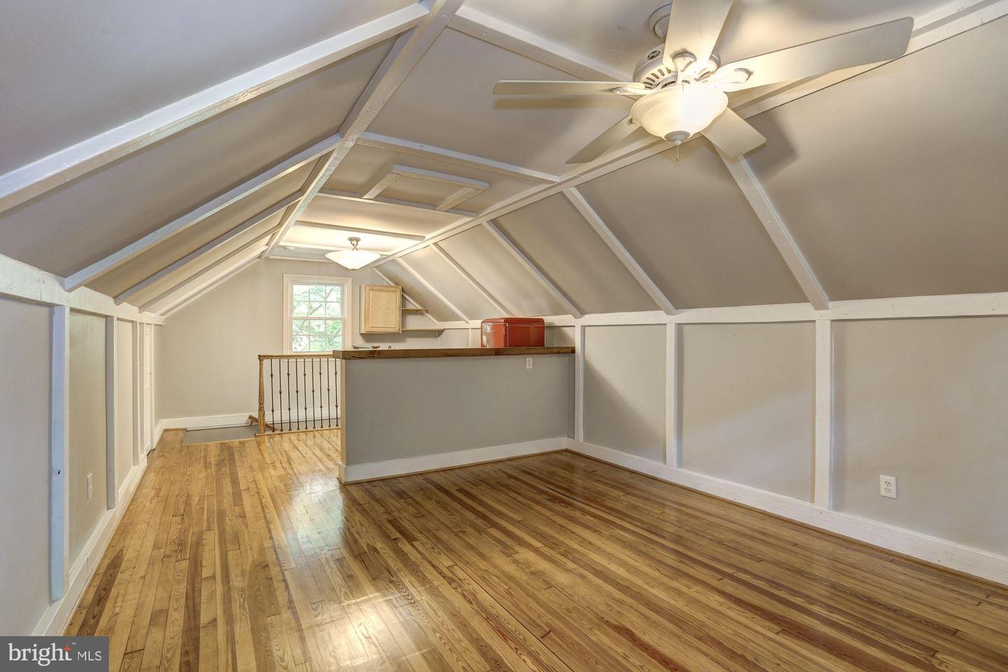 4810 Chevy Chase Dr #2 Property Photo 15