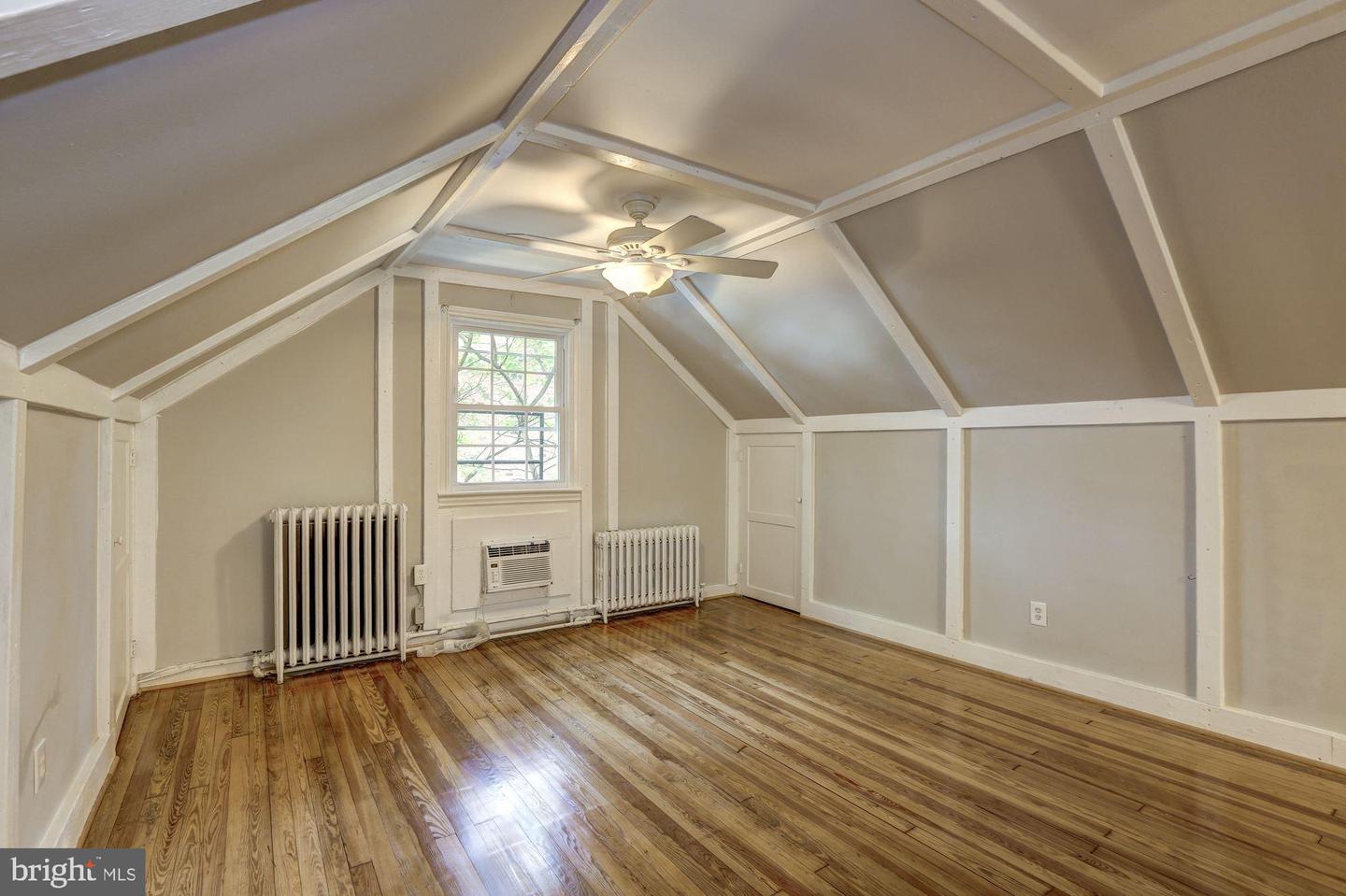 4810 Chevy Chase Dr #2 Property Photo 18