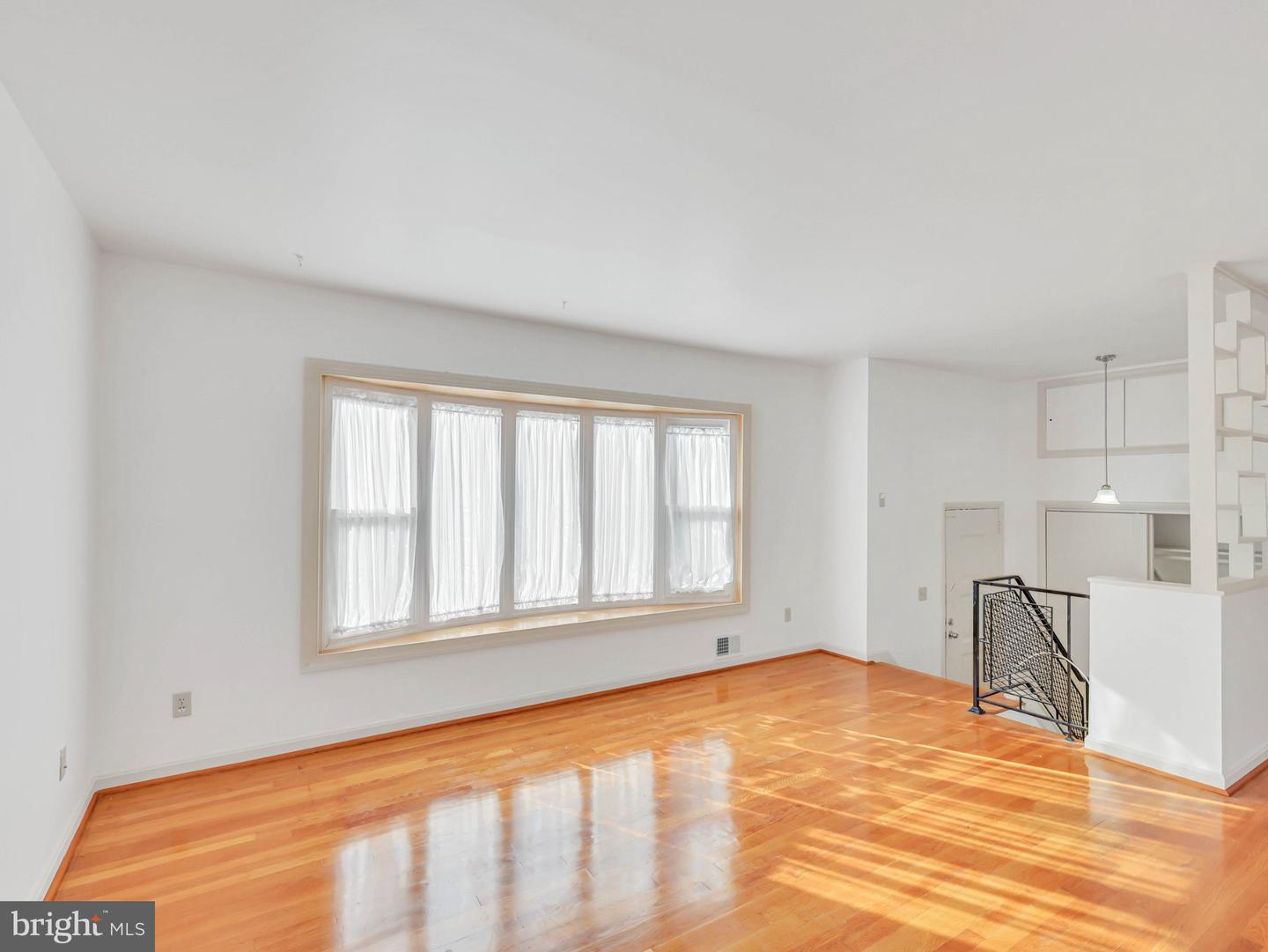 4101 Elizabeth St Property Photo 6