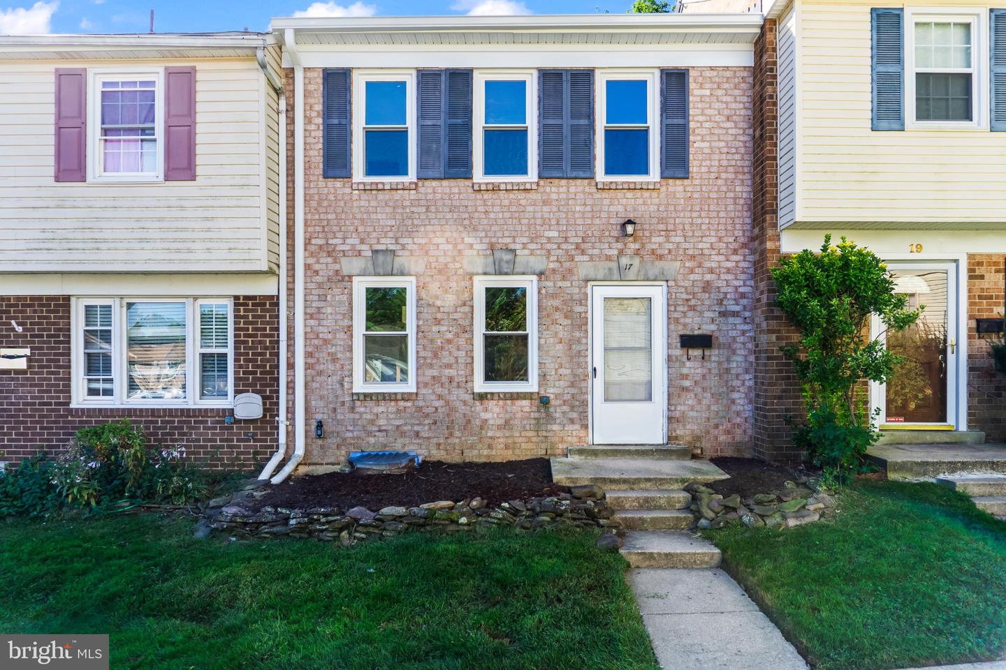 17 COUNTY CT #15-9 Property Photo 1