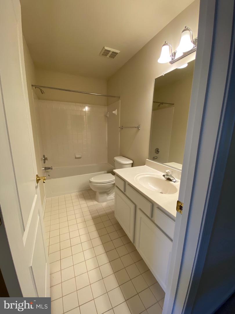 2135 Darcy Green Pl Property Photo 25