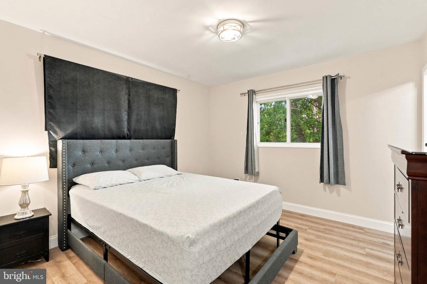 13308 Dauphine St Property Photo 11