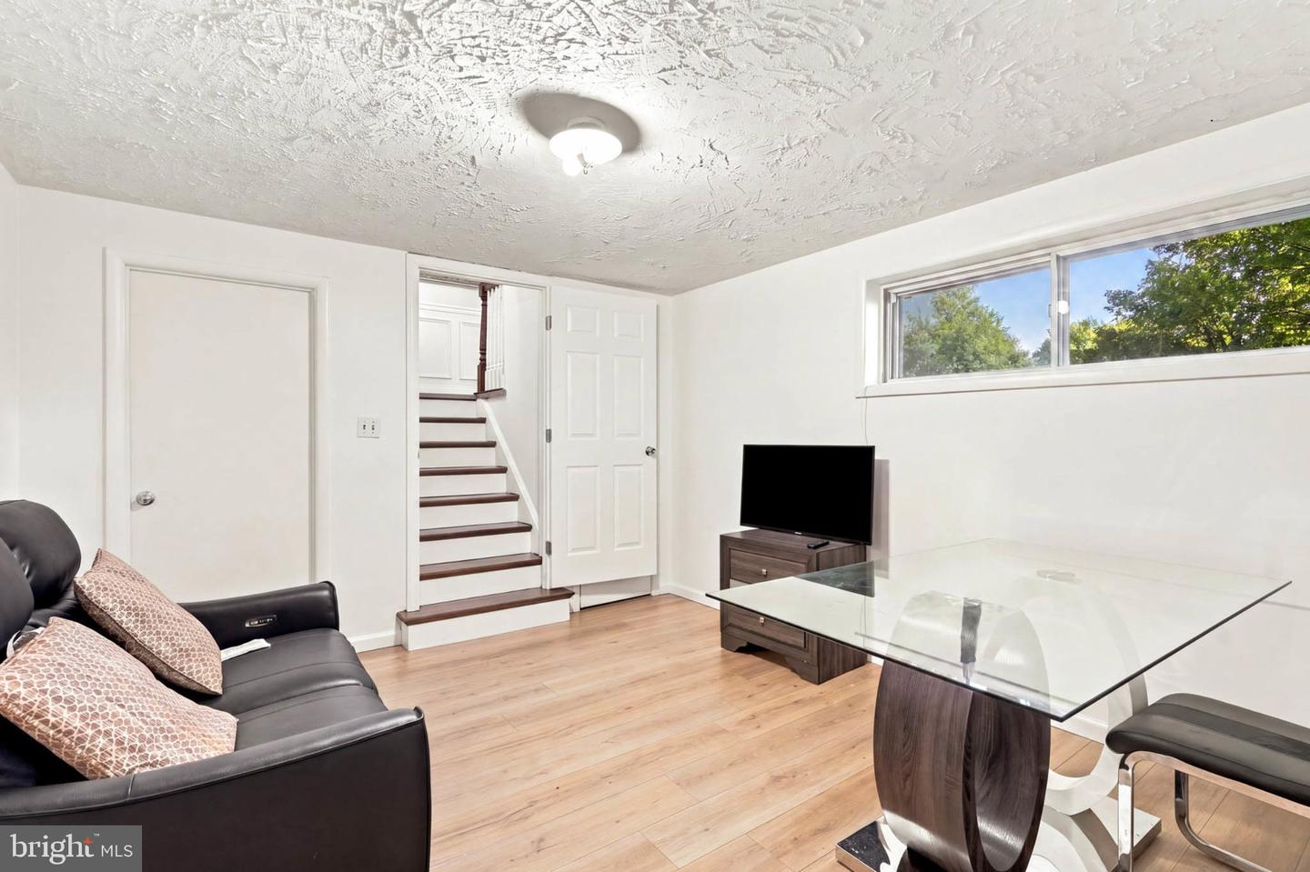 13308 Dauphine St Property Photo 20