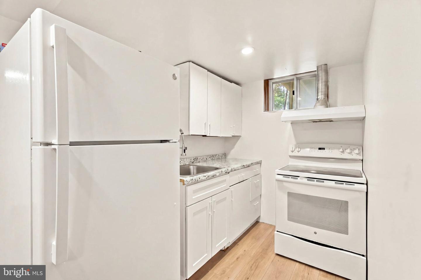 13308 Dauphine St Property Photo 21