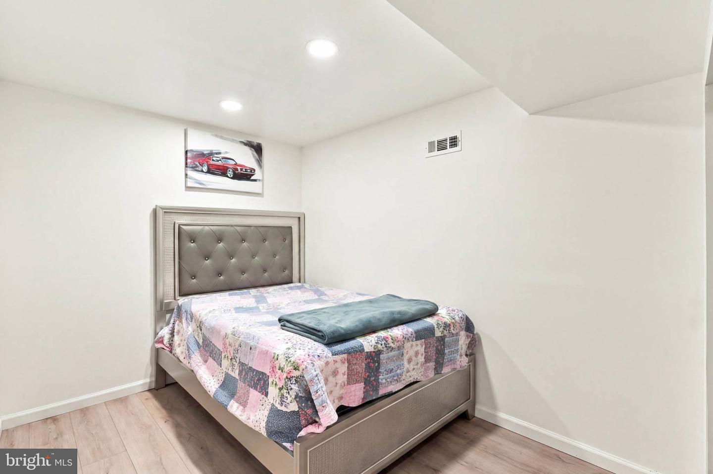13308 Dauphine St Property Photo 23