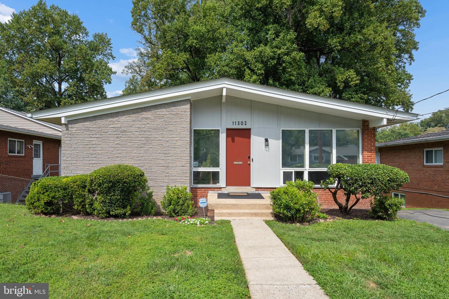 11302 Kenton Pl Property Photo 1