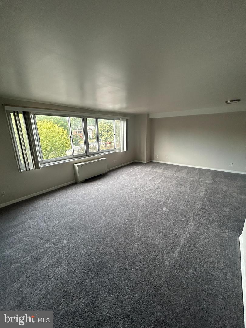 1900 Lyttonsville Rd #502 Property Photo 6