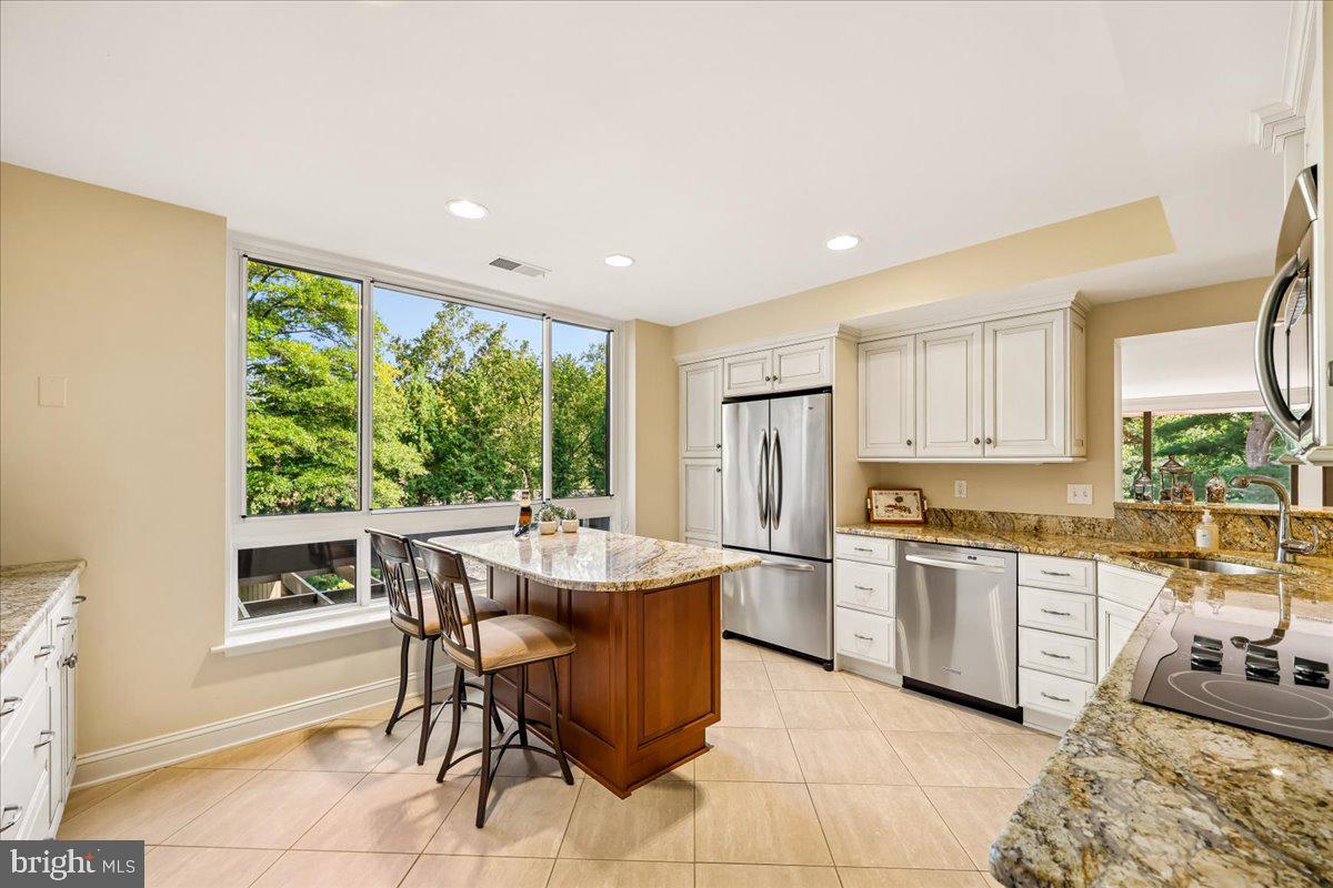 4982 Sentinel Dr #14-206 Property Photo 1