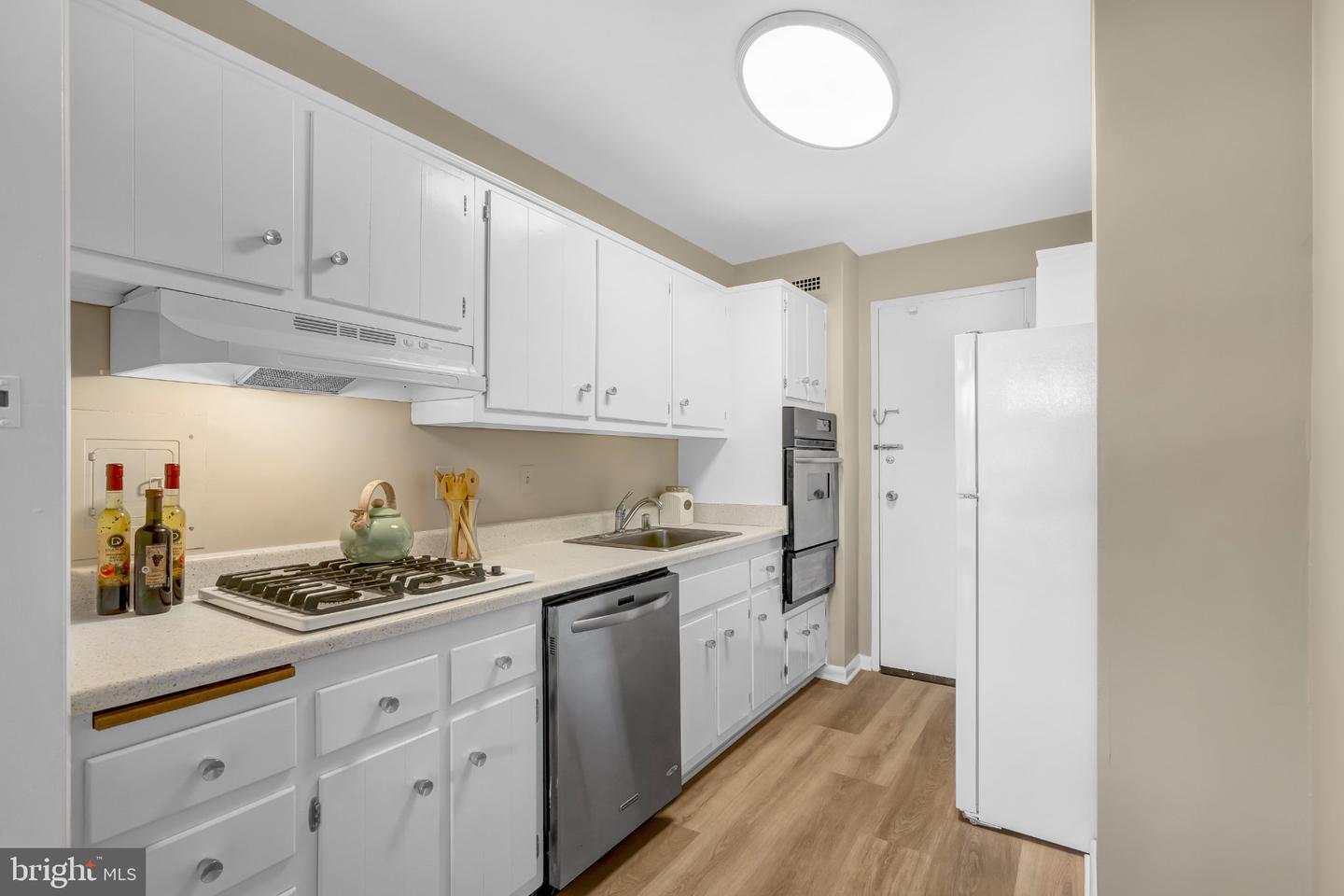 10500 Rockville Pike #627 Property Photo 5