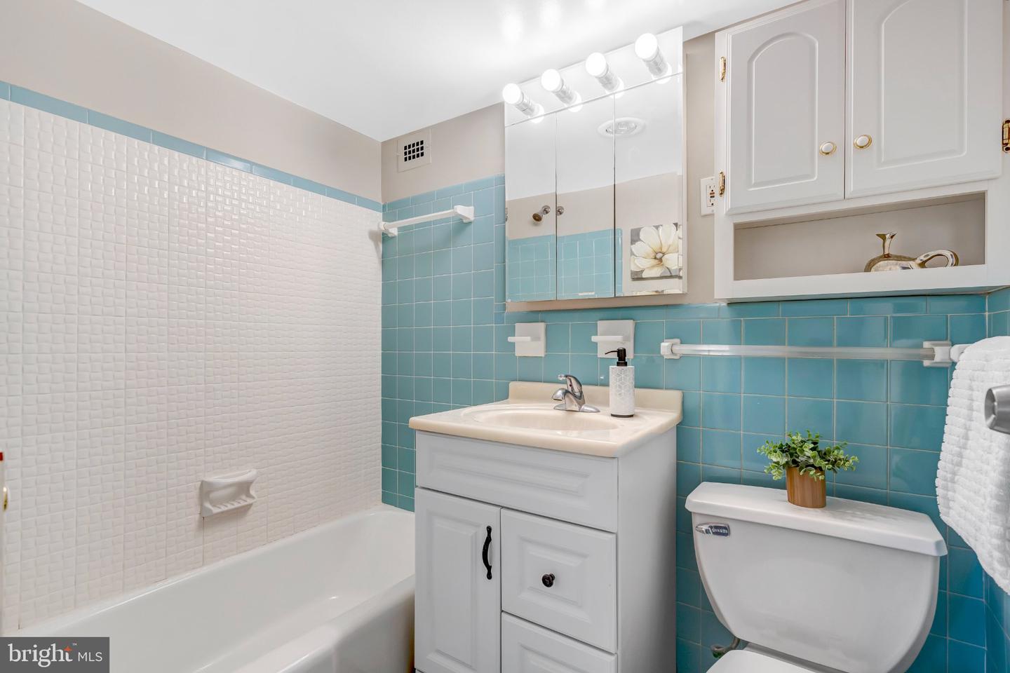 10500 Rockville Pike #627 Property Photo 12