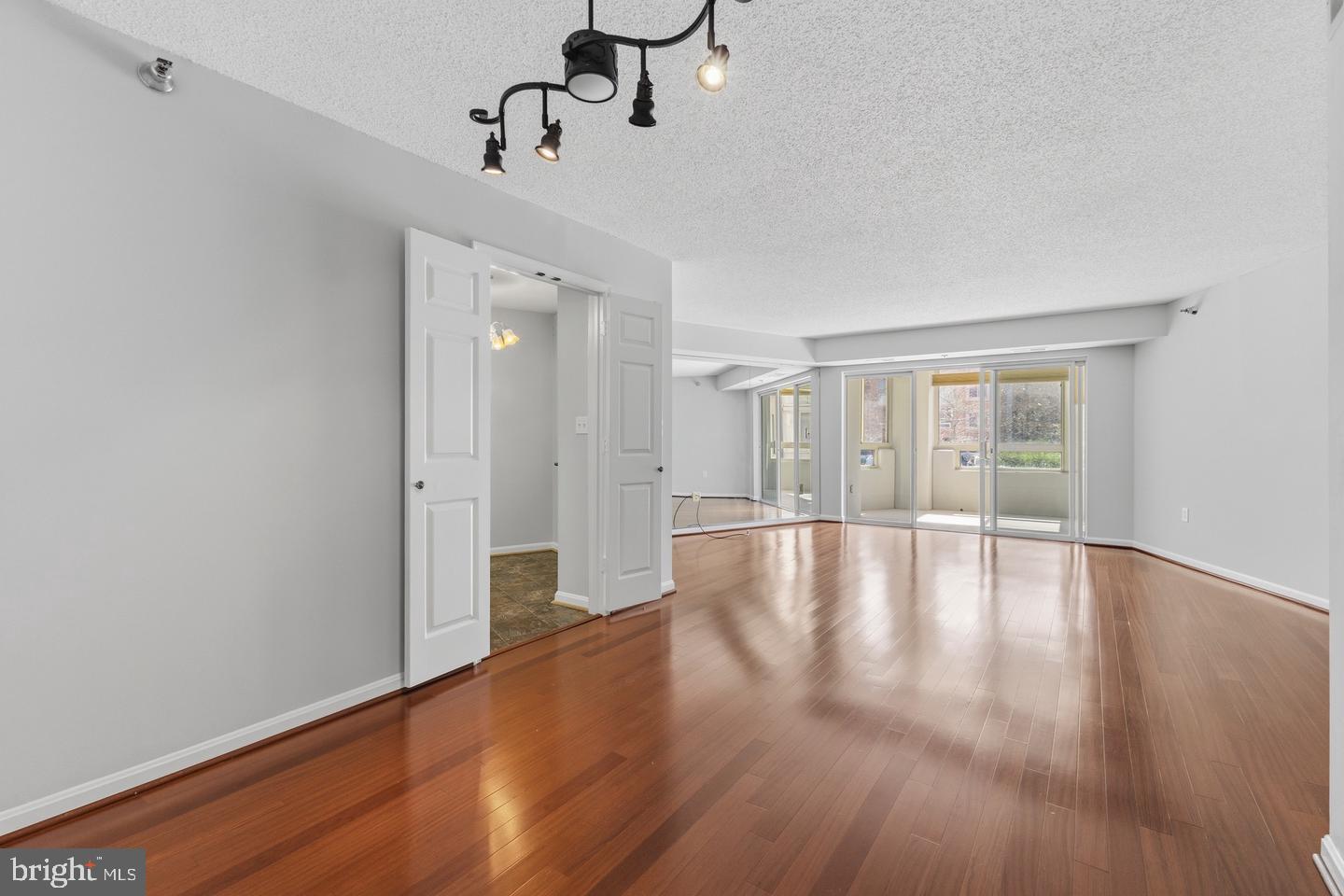 14801 Pennfield Cir #206 Property Photo 1
