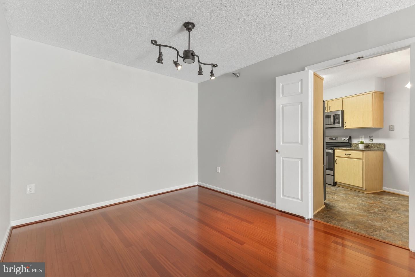 14801 Pennfield Cir #206 Property Photo 10
