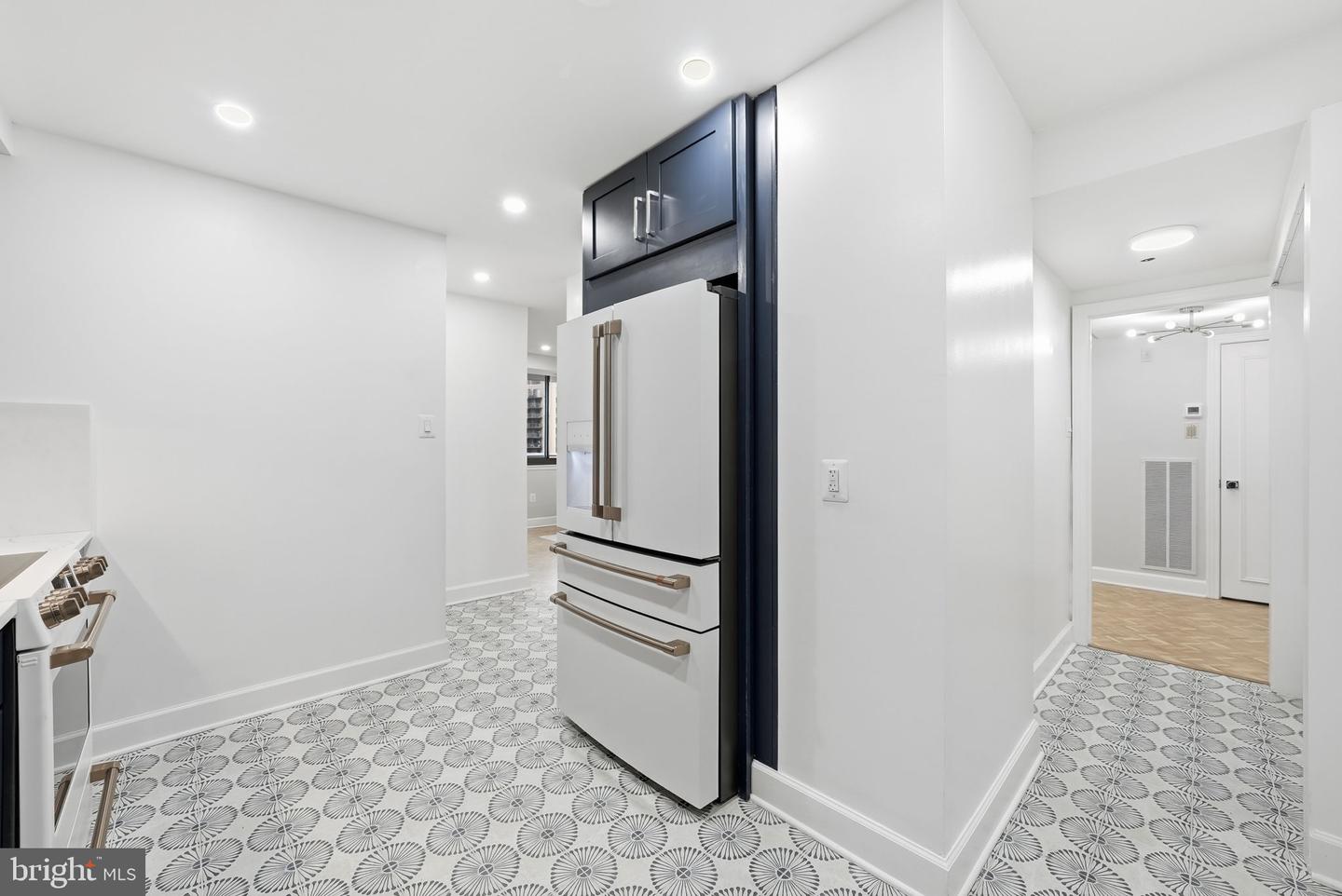 4550 N Park Ave #807 Property Photo 15